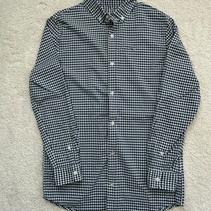 Boys size M Vineyard Vines performance cotton checkered button down shirt.